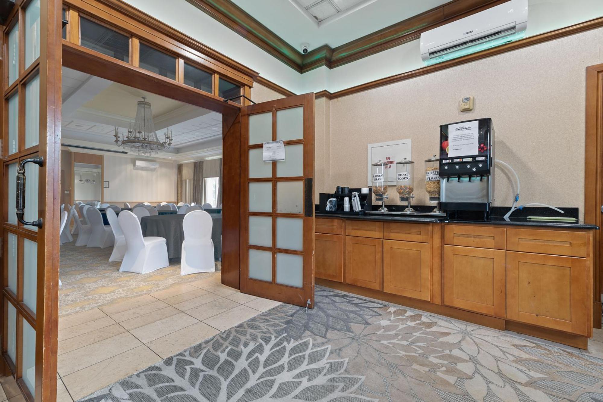 Hotel Executive Suites Carteret Εξωτερικό φωτογραφία